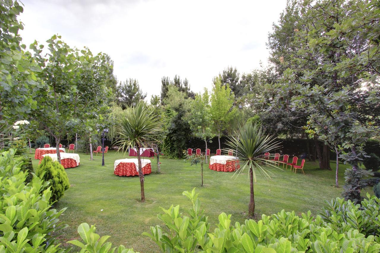 Pazo De Monterrei Hotel Ourense Eksteriør billede
