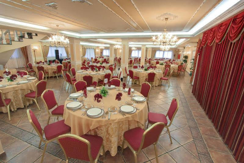 Pazo De Monterrei Hotel Ourense Eksteriør billede
